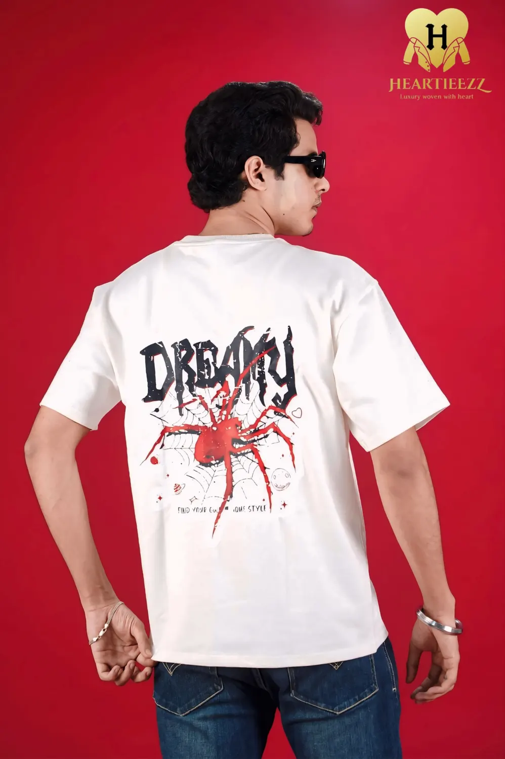Classic Unisex Tee – Spider